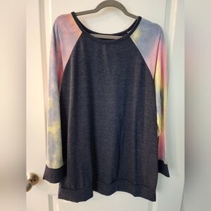 Women's Tie-Dye Sleeve Top By Heimish USA Size XL.